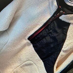 Cozy accounts with floral design sweatshirt